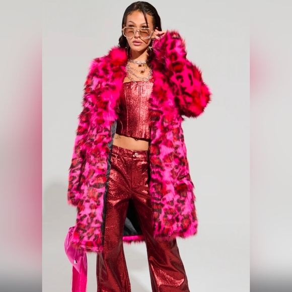 Vibrant cheeter Priny Pink Faux Fur Coat - Picture 2 of 4